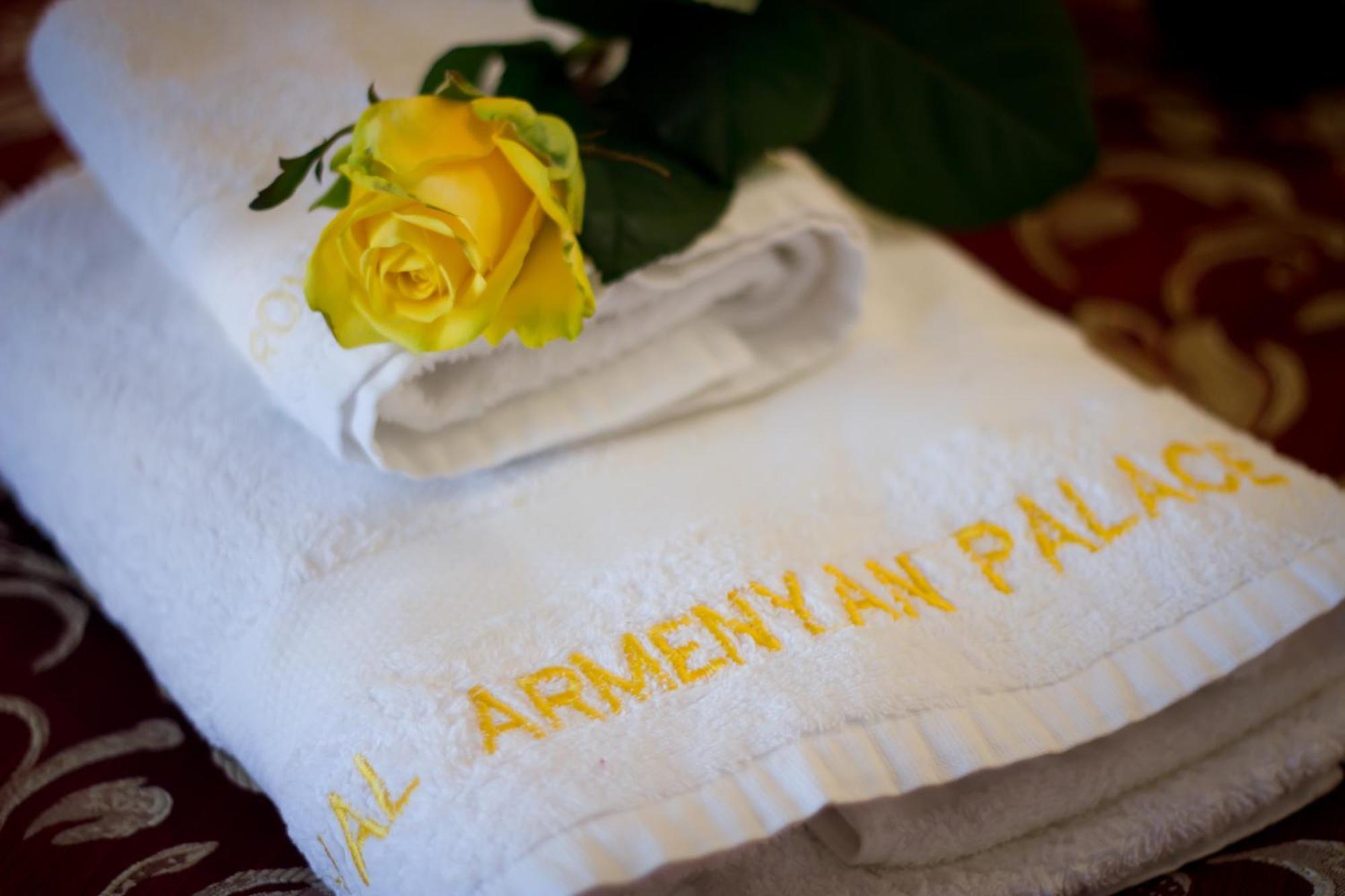 Armenian Royal Palace Erevan Exterior foto