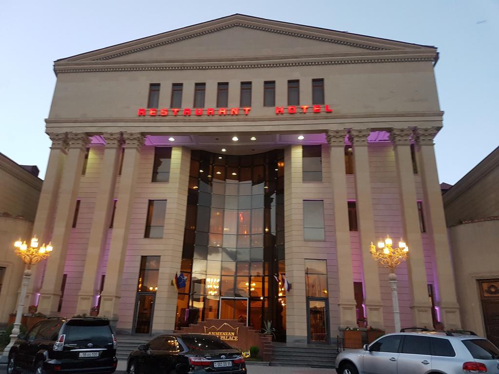 Armenian Royal Palace Erevan Exterior foto